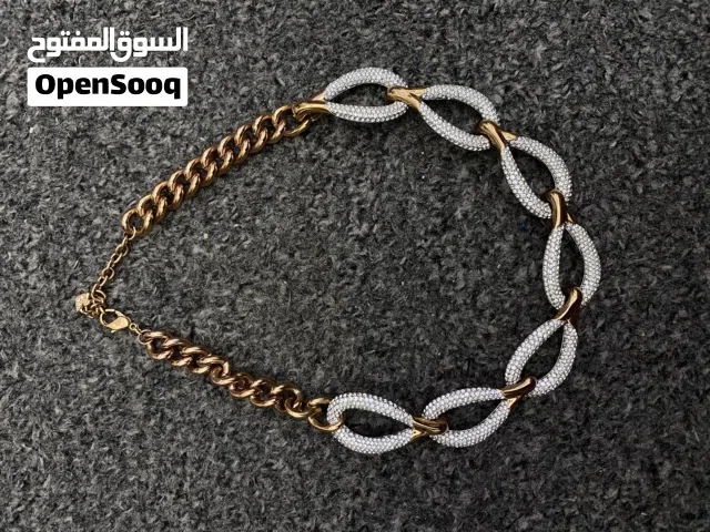 عقد سواروفسكي (Swarovski) أصلي مرصع بالكريستال - لون ذهبي وردي (Rose Gold) قابل لتفاوض