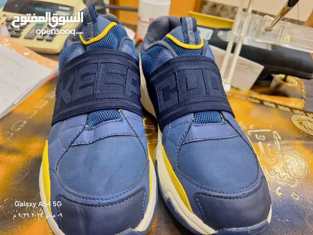 39 Casual Shoes in Cairo