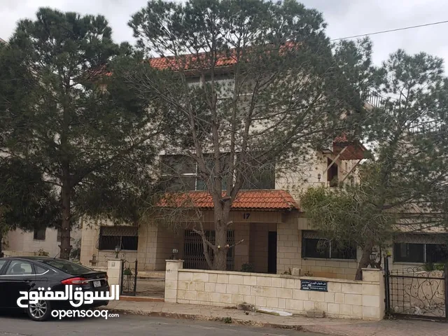 710 m2 More than 6 bedrooms Villa for Sale in Amman Tabarboor