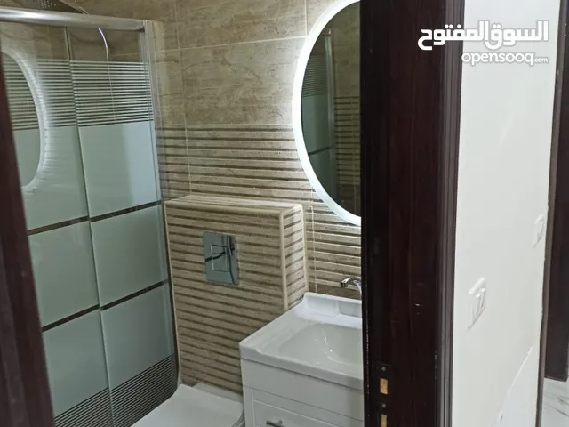 150 m2 4 Bedrooms Apartments for Sale in Zarqa Al Zarqa Al Jadeedeh