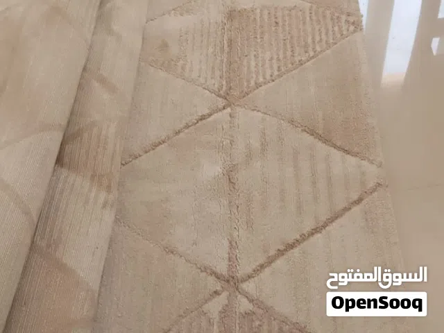 سجادة كبيرة  سعرها 7