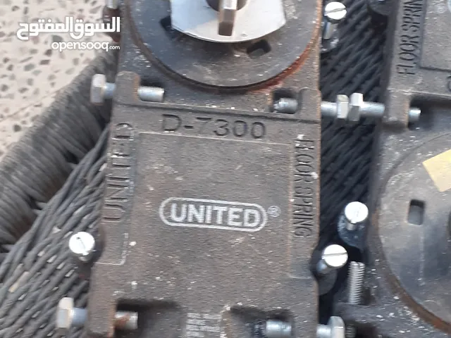 ابواب سكريت عدد ثلاثه كامل اكسسوارات للبيع