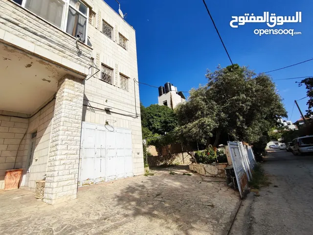 للبيع: فرصة استثمارية ذهبية بسعر مغري-عمارة مستقلة في بيتونيا