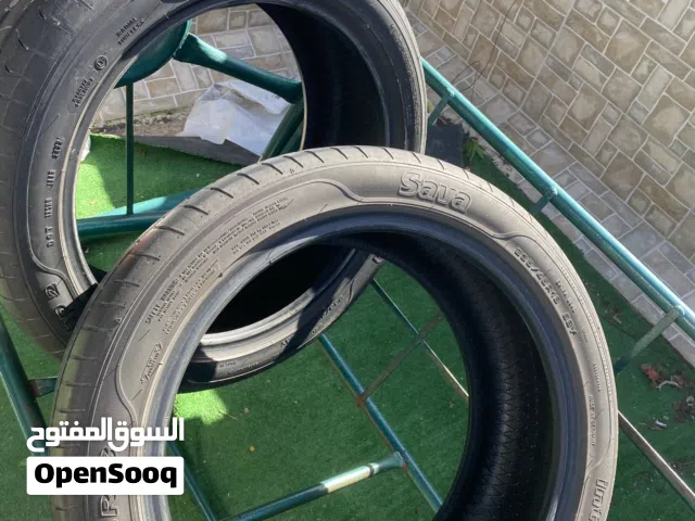 فردتين كوشوك نوع ساڤا الماني قياس 235/45/18 بحالة جيدة جدا بسعر نهائي 60 دينار