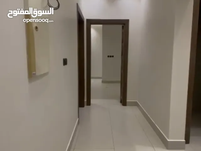 السلام عليكم ورحمه الله وبركاته نعرض لكم شقة للايجار حي ظهرة لبن . الرياض