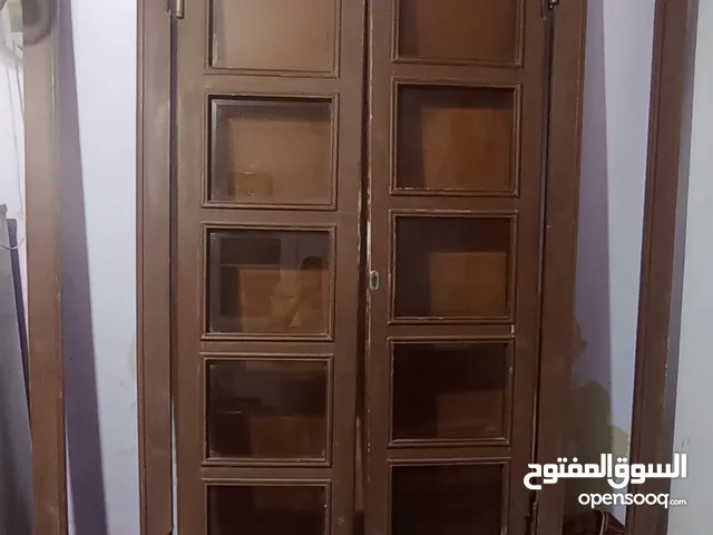 باب خشب و زجاج شطف ليزر مودرن جودة عالية تقيل جدا ينفع واجهه شيك لمحل او غرفة بالشقة