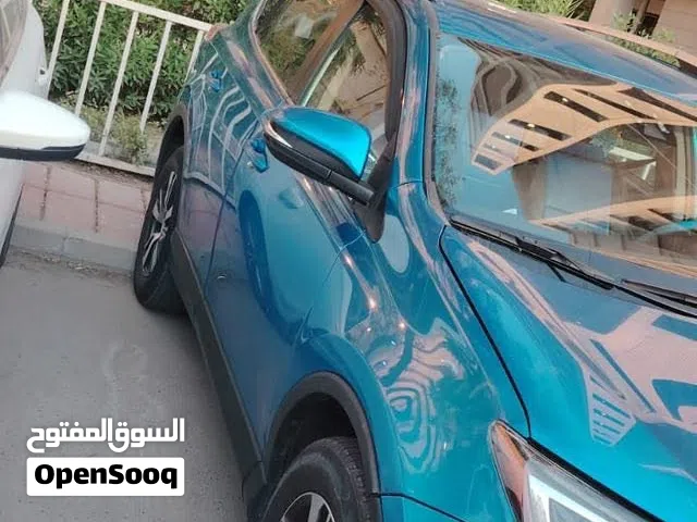 راف فور وارد امريكي 2018 XLE