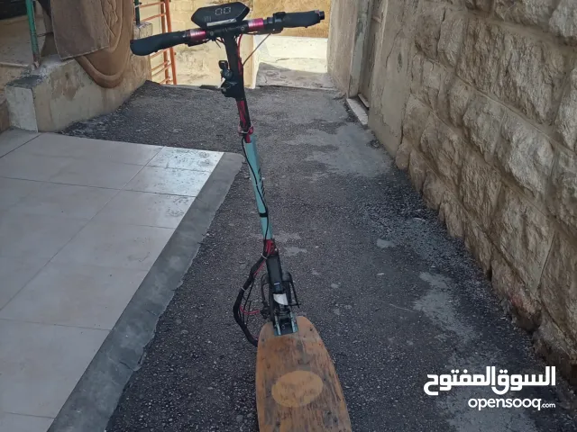 سكوتر مع شاحن 48فولت