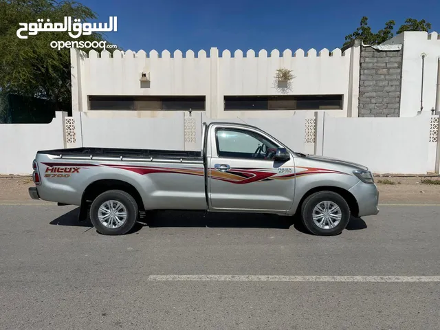 Toyota Hilux 2014 in Al Sharqiya