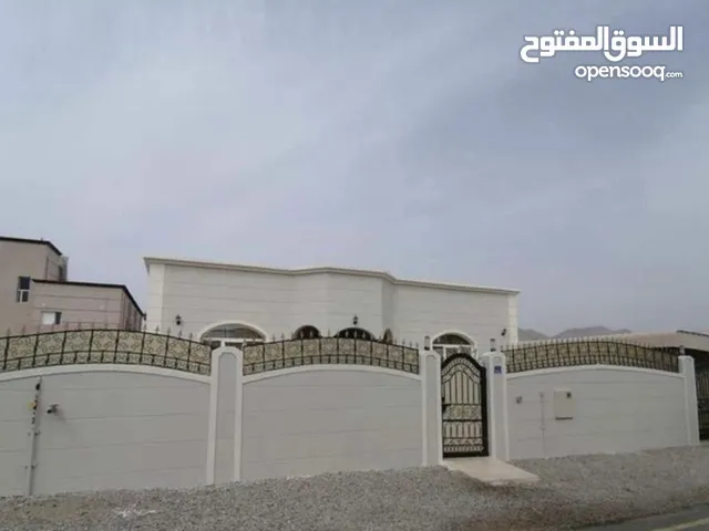 268 m2 5 Bedrooms Townhouse for Rent in Muscat Amerat