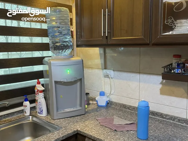 مطبخ ألمنيوم خشابي مع شفاط ورخام للبيع