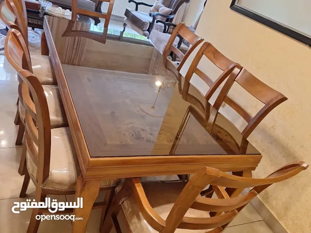 طاولة سفره فاخره بحالة الوكاله