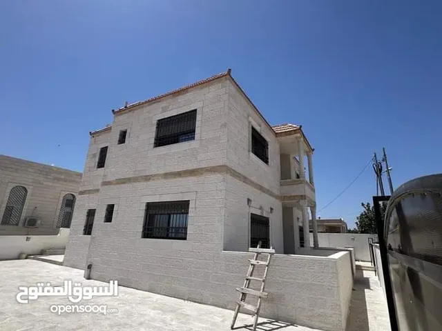 260 m2 4 Bedrooms Townhouse for Sale in Amman Jawa