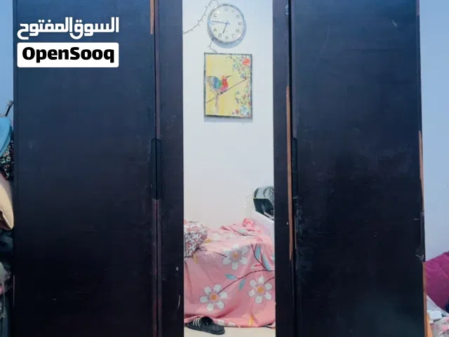 خزانة/cupboard/wardrobe
