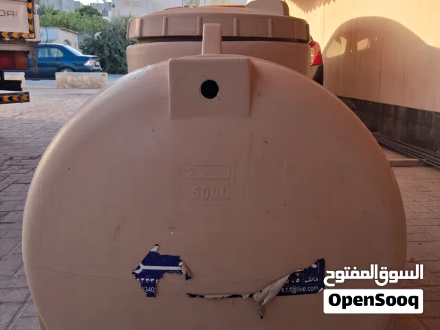 "للبيع، تانكي ماء سعة 500 لتر، لون بني فاتح