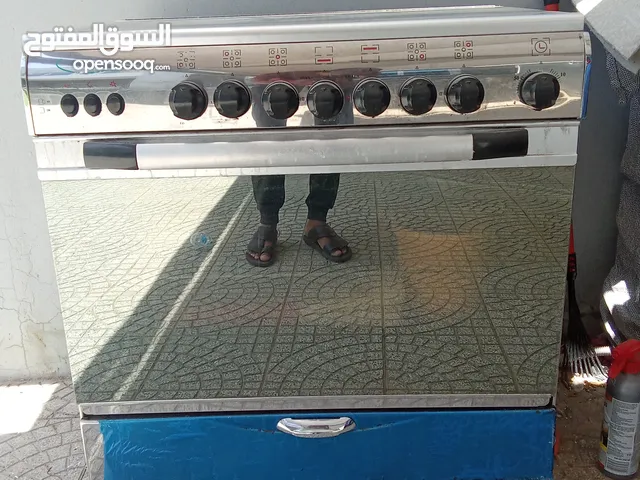 طباخة طعام بحاله ممتازه