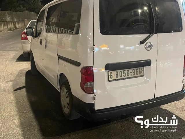 نيسان Nv200