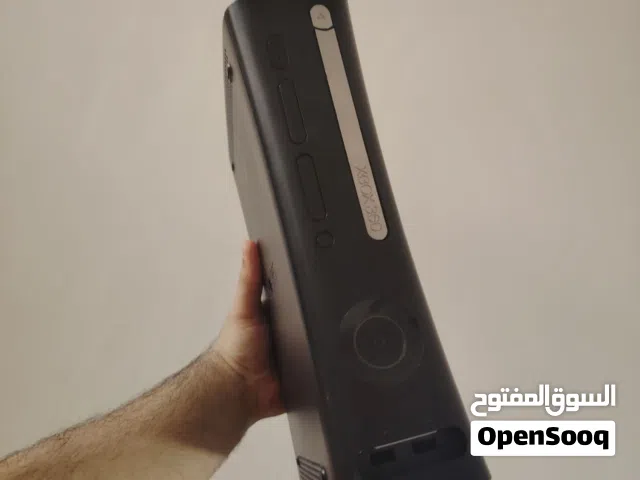 اكس بوكس 360 كامل مع العابه ومحولته الاصليه وجويتسك سعره 130 الف توصيل 5 لكل العراق
