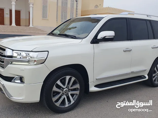 Toyota Land Cruiser 2016 in Al Batinah
