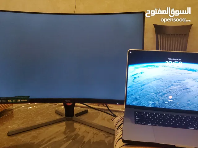 macbook m2 pro 2023 16"