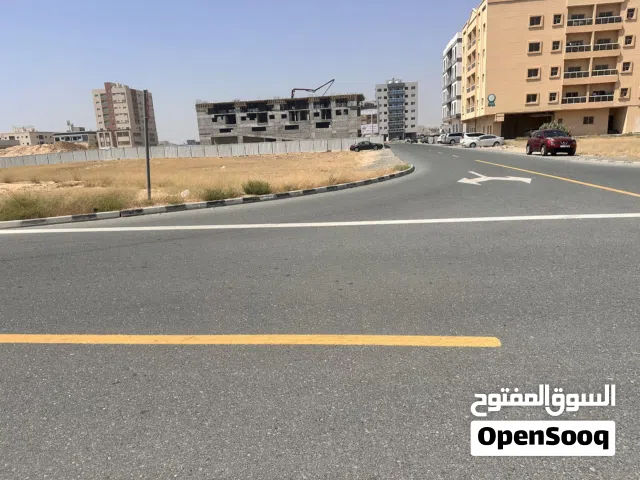 زاوية شارعين بموقع يعتبر من أقوى وأفضل المواقع التجارية في عجمان الجرف 3