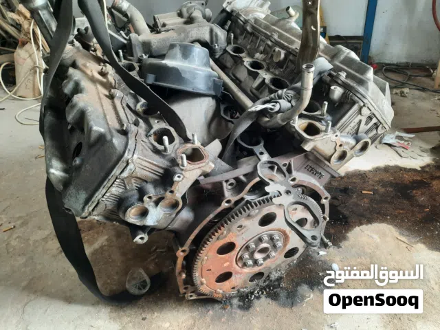 محرك تويوتا فور رنر  47 أبيض