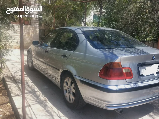 E46 /320 BMW  البسه سلفر موديل 2000 للبيع