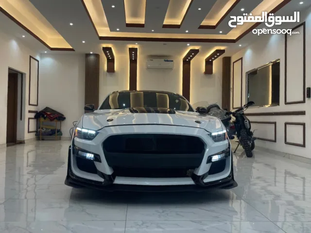 فورد موستنج V8 GT موديل 2015 جير عادي مقاعد ريكارو بريميوم كت شيلبي قراءة العداد 123000km بحالة