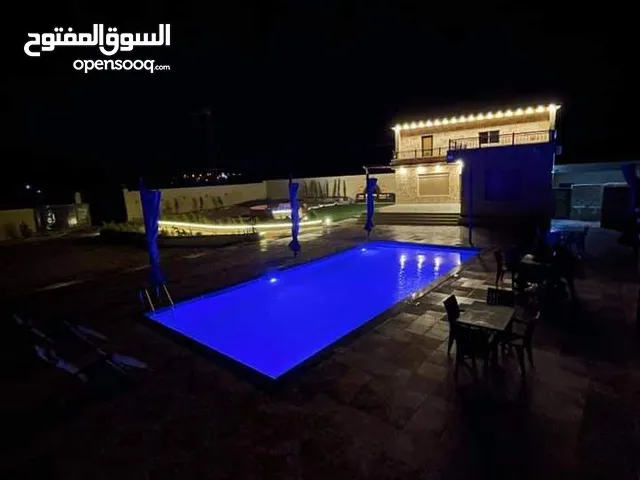 3 Bedrooms Chalet for Rent in Zarqa Birayn