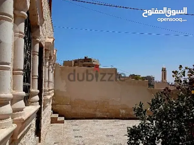 200 m2 4 Bedrooms Townhouse for Sale in Zarqa Graiba