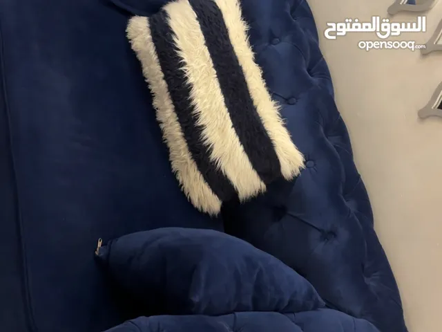 كنب نيلي للبيع