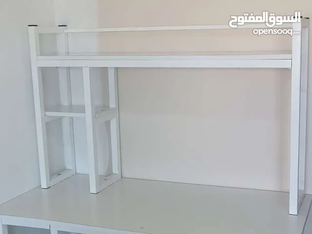 مكتب خشب حديد ......... ..........