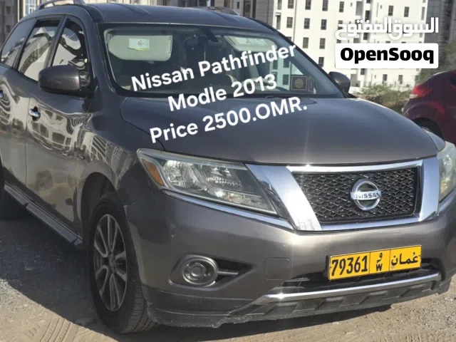 2013 نيسان باثفايندر SV
