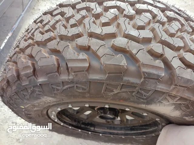 اطارات سيارات لنساف وأمريكي