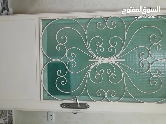 باب حديد ثقيل مستعمل للبيع