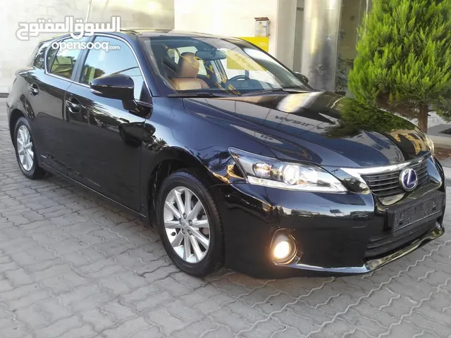 HatchBack Lexus in Amman