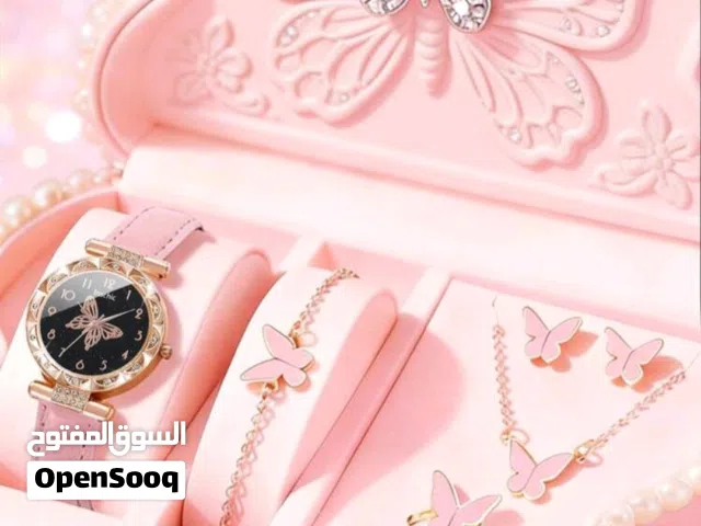 ساعات نسائية