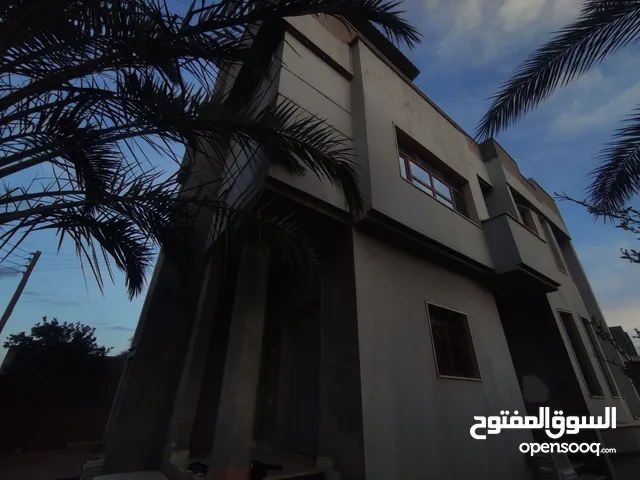 360 m2 More than 6 bedrooms Townhouse for Sale in Tripoli Al-Bivio