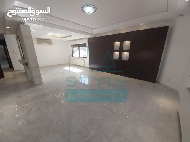 286 m2 4 Bedrooms Apartments for Sale in Amman Deir Ghbar