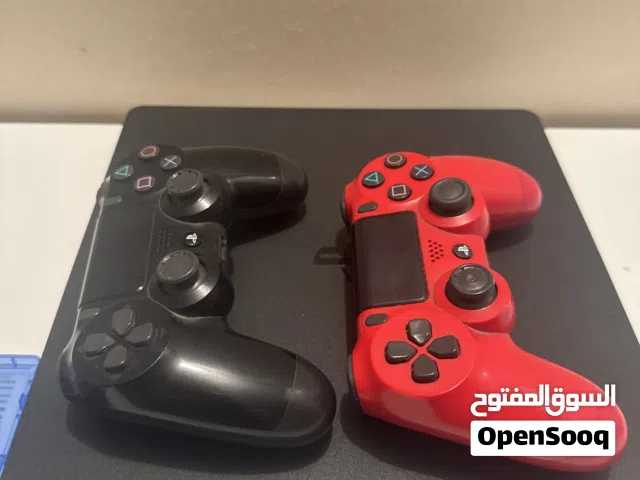 بلستيشن فور سلم ذاكره نص تيراكيكابايت نظيف جدا مع لعبة سبايدر مان جديدة و2 جوستك اصليات وكالة