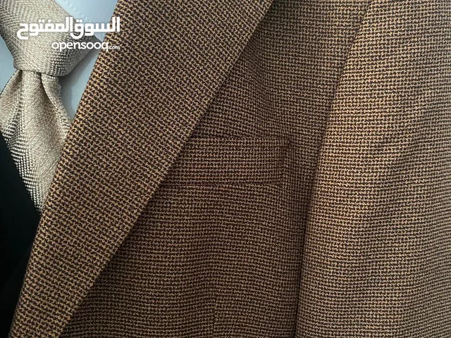 بدلة كلاسيك بنية اللون مقاس 46