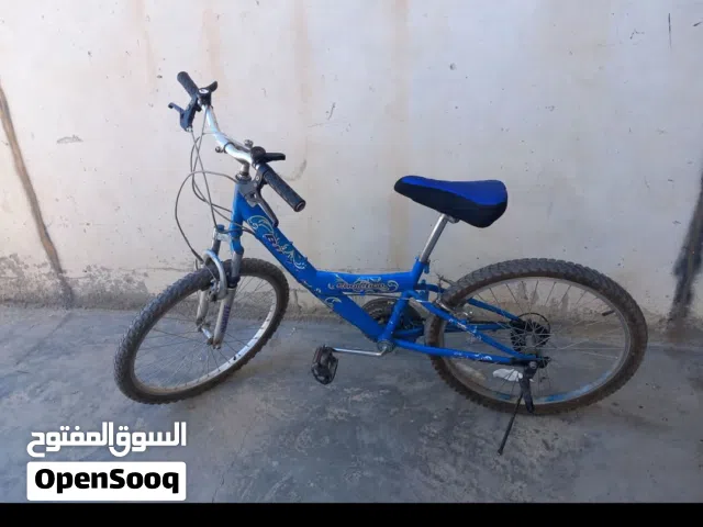 بسكليت نمره 24 6غيار كوشوكات جداد بسعر 150 وفي مجال للمعني