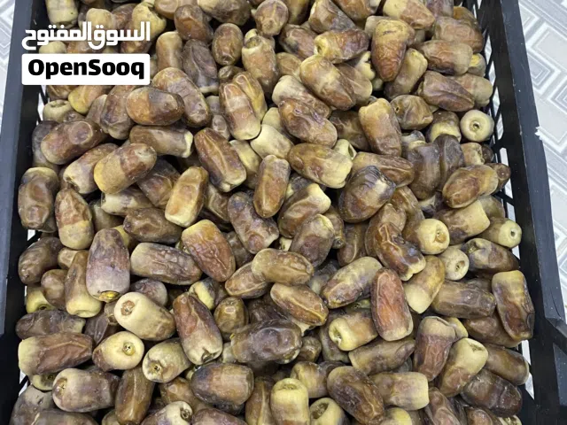 تمر نغال محقب