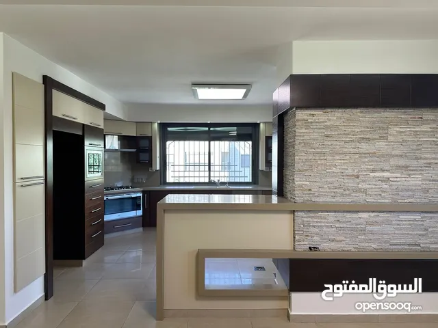 شقة في الطيرة للبيع بالقرب من مطعم جاسمين