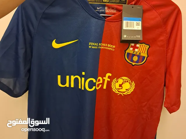 تيشرت برشلونة 2009 نسخة الجمهور الاصلية الاسم ميسي