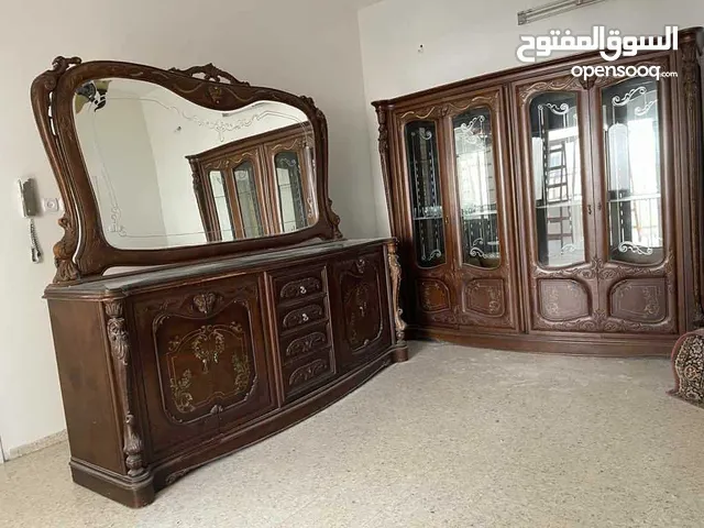 طقم بيرو مع  تواليت