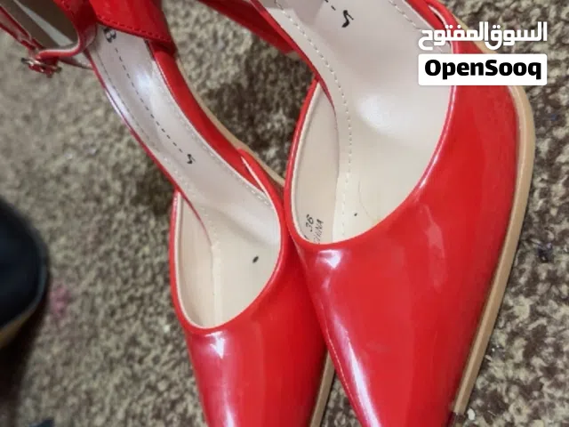 ملابس ستاتي مستعمل براندات جميلةً جدا متوفرة عندي فقط قطع راقية سهرات وكاجوال