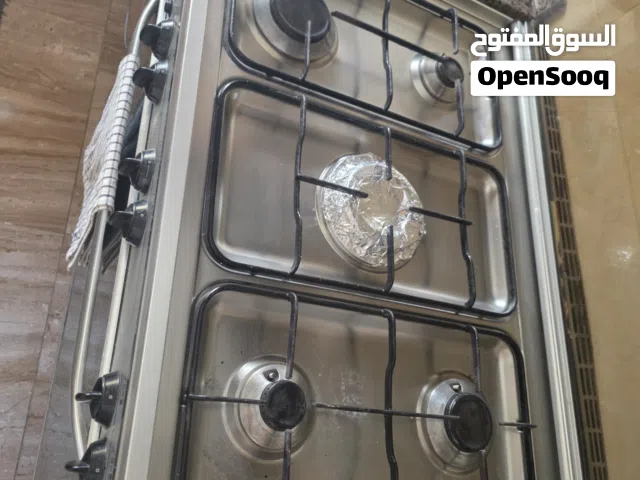 فرن مستعمل للبيع بحالة ممتازة صناعه إيطالية والشعلة قوية . بسعر مغري جدا ، عمان . شفابدران حي الكوم