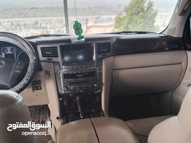 جيب لكزس 5700 مديل  2008 اعلا صنف  فل كامل فحص كامل لون  اسود ملوكي