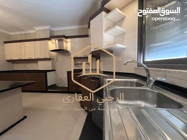 شقة / للايجار / 3نوم / طابق اول من فيلا / 200 متر / دابوق